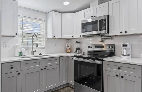 Little River House | Renovated 4BR Retreat Near NMB Cherry Grove