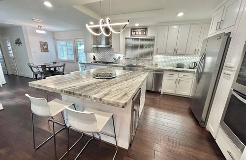 Willow Meadows/Willowbend Area House | Renovated 5 Bedroom, 4 Bath Private Home Fully-furnished near MDA, TMC, Galleria