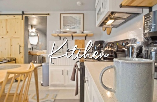 Central Oklahoma City House | Renovated 5BR Retreat | 3 Baths, Full Kitchen, Laundry #04