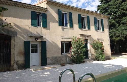 Valreas House | renovated and comfortable house in a Provencal farmhouse, surrounded by vineyards