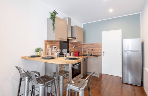 Vauban - Wazemmes Apartment | Renovated apartment 3bed 2bath