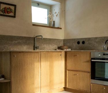 Belz House | Renovated Apartment In The Heart Of Saint Cado