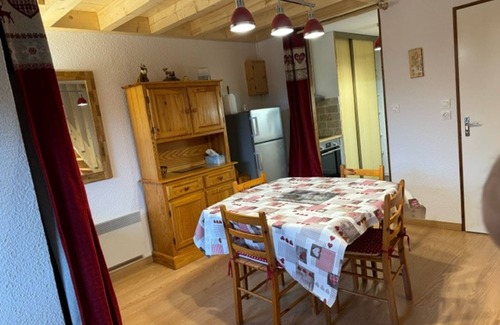 Abondance Apartment | Renovated Apartment Near Village Center with Free Multi Pass!
