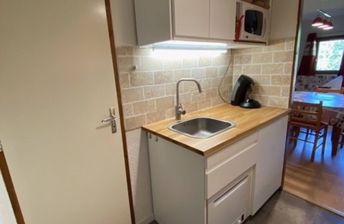Abondance Apartment | Renovated Apartment Near Village Center with Free Multi Pass!