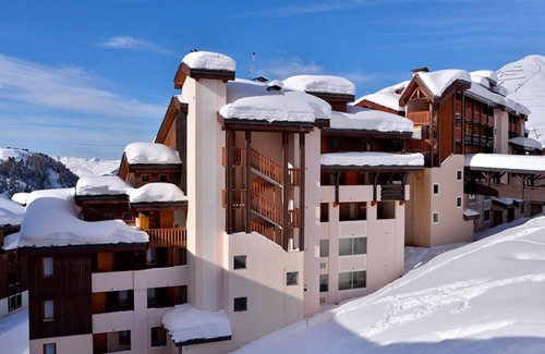 Belle Plagne Apartment | Renovated apt for 7 · Ski-in/Ski-out · Balcony · Pet-friendly