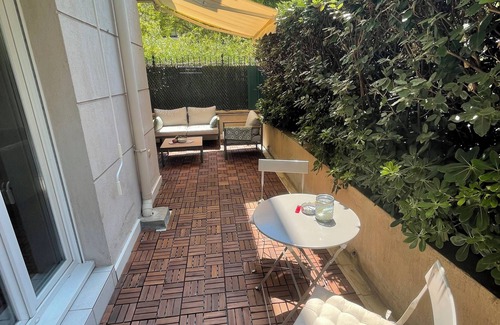 Cagnes-sur-Mer Apartment | Renovated Apt w/Terrace – Near Beach and Medieval village - Cagnes-sur-Mer