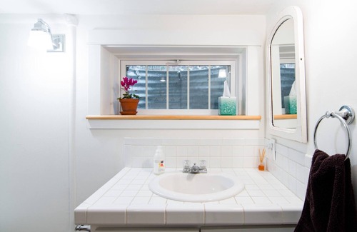 Mapleton Hill House | Renovated basement studio in historic Mapleton Hill.
