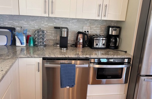 Quincy House | Renovated Beach House Close to Everything, Minutes to Boston
