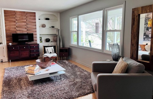 State College House | Renovated Boho Oasis/Ideal Location/Hiking & Biking