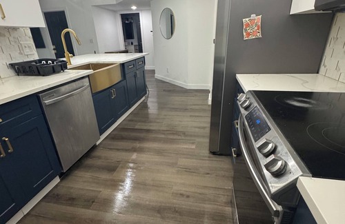 Bonita Springs Condo | Renovated Bonita Springs Getaway - Pool Gym Beaches Historic Downtown