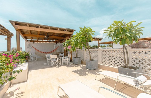 Centro Villa | Renovated Colonial House in Walled City