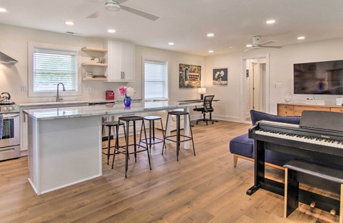 Cambridge House | Renovated Cambridge Retreat w/ Patio & Grill!