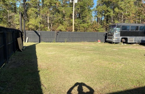 Ridgeland House | Renovated coach bus overlooking equestrian and plantation properties.