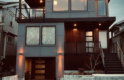 Concordia House | Renovated Contemporary Home in the Alberta Arts District