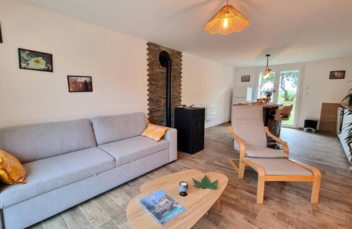 La Versanne Cottage | Renovated cottage with garden, pets allowed, nature retreat