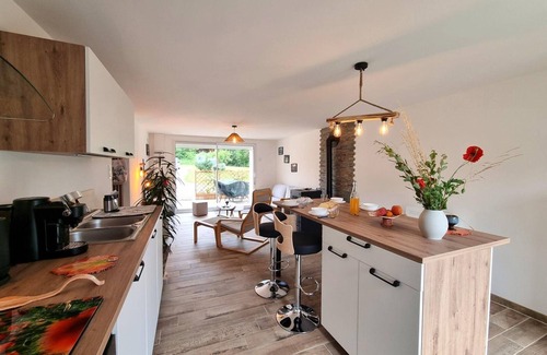 La Versanne Cottage | Renovated cottage with garden, pets allowed, nature retreat