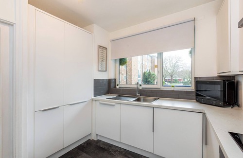 Livesey Apartment | Renovated cozy 2BR w/balcony in Vibrant Peckham