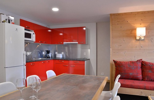 Macot-la-Plagne Apartment | Renovated cozy apartment near slopes, 3 rooms + cabin for 8 people, pets allowed