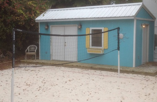 Ono Island House | Renovated Cozy Orange Beach Cottage With Bunk House.