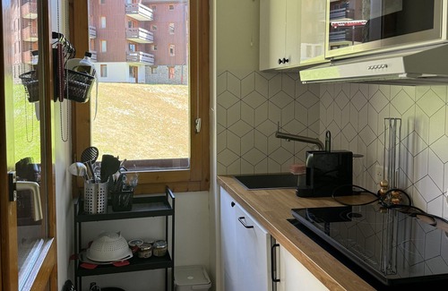 Belle Plagne Apartment | Renovated divisible studio in the heart of the resort with parking and WIFI