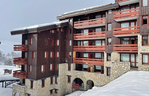 Belle Plagne Apartment | Renovated divisible studio in the heart of the resort with parking and WIFI