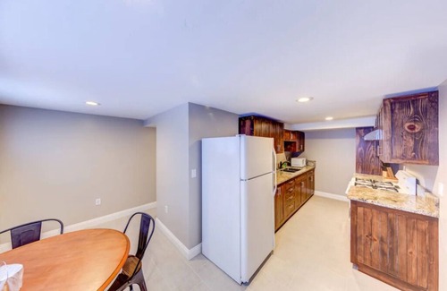 Julian Apartment | Renovated double queen apartment on first floor