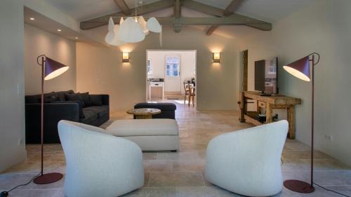 Brens House | Renovated Dovecote Near The City Of Albi