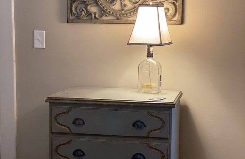 Northside District Apartment | Renovated Downtown Lexington Apartment
