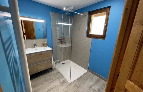 Laveissiere Apartment | Renovated Duplex Apartment with 2 Bedrooms, Ski Access, and Free WiFi