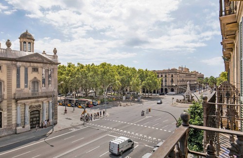 Sant Pere Apartment | Renovated El Born 3BR, by Blueground