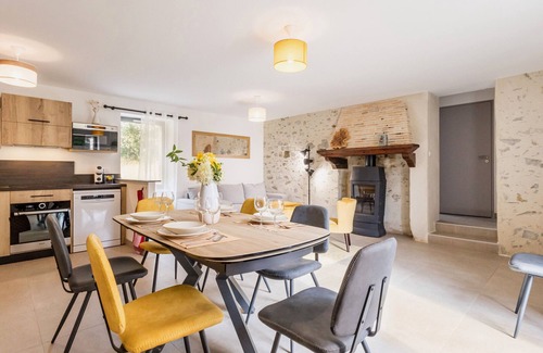 Saint-Colomban Cottage | Renovated Farmhouse: Quiet Countryside, Near Nantes, EV Charger, Pets Welcome