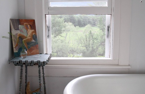 Saugerties House | Renovated Farmhouse With Catskill Mountain Views