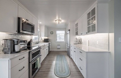 Fortunes Rocks House | Renovated Fortunes Rocks Beach Oasis!