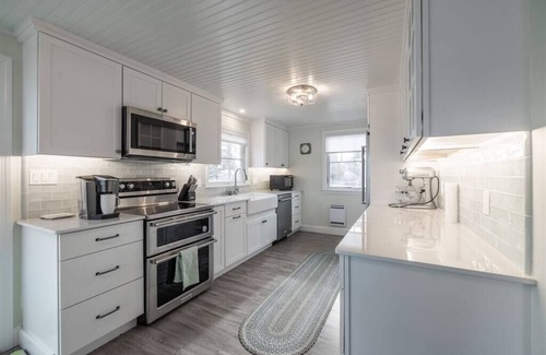 Fortunes Rocks House | Renovated Fortunes Rocks Beach Oasis!