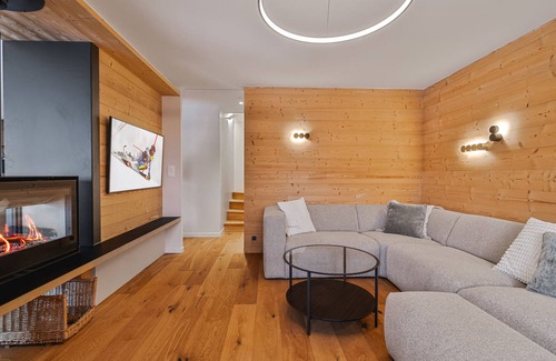 Monetier-les-Bains Ski Chalet | Renovated family chalet at the slopes