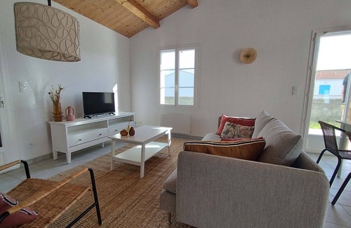 Saint-Denis-d'Oleron House | Renovated house in Saint-Denis, near ocean, garden, parking