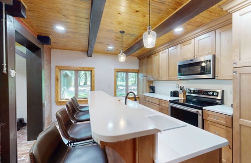 Ono Island House | Renovated getaway w/bonus room, yard games, grill, boat parking & near Pirate’s