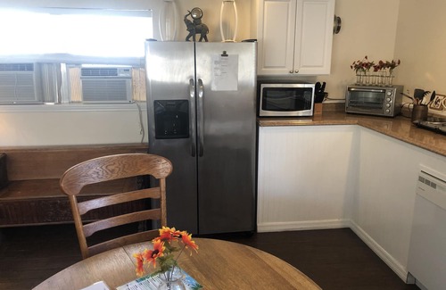 Bonita Springs Cottage | Renovated guest house. Bike to the beach! Tax, VRBO fee and $10 clean fee only.