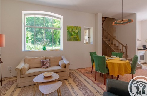 Le Vieil-Bauge Cottage | Renovated historic house with garden, pets allowed, parking - near Baugé