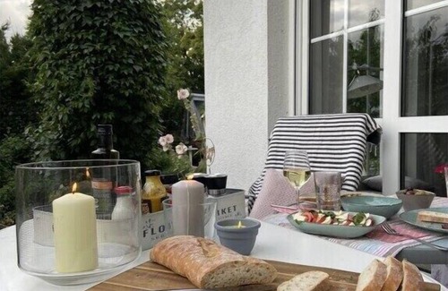 Klein Nemerow House | Renovated Holiday Home with Garden