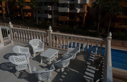 Punta Prima House | Renovated Holiday Home in Costa Blanca near beach (300m), wifi, airco, 3 terrace