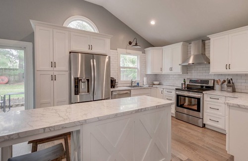 Franklin House | Renovated Home in Downtown Historic Franklin Close To Everything!