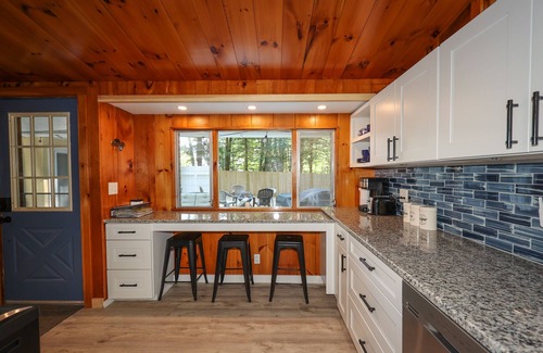 Meredith Cottage | Renovated Home Walk to Beach on Lake Winnipesaukee