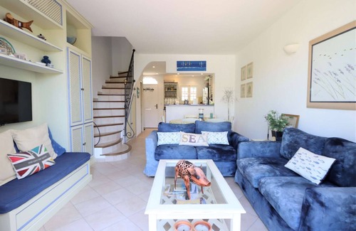 Port Grimaud House | Renovated house in Port Grimaud -Terrace, Mooring, A/C, WIFI