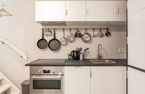 Jordaan Apartment | Renovated Jordaan studio