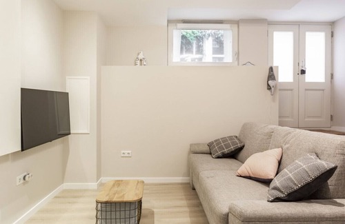 Jordaan Apartment | Renovated Jordaan studio