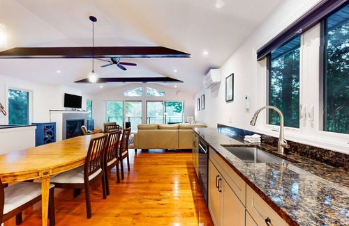Ludlow Cottage | Renovated lakefront cottage w/hot tub, dock, kayaks, swim platform, & firepit