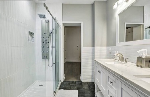 Hoboken Apartment | Renovated Luxury 1 Bedroom, <15 min. to Manhattan