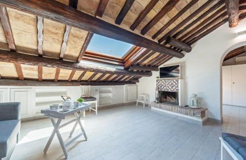 Rione VII Regola Apartment | Renovated Luxury Sweet Penthouse - Campo Dei Fiori