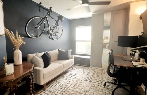 Bayonet Point Condo | Renovated Modern 2-Bedroom Golf Course Condo Near Beachesn